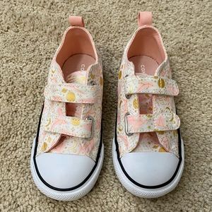 Converse Chuck Taylor All Star Toddler Girls ‘Constellation’ Low Top Sneakers